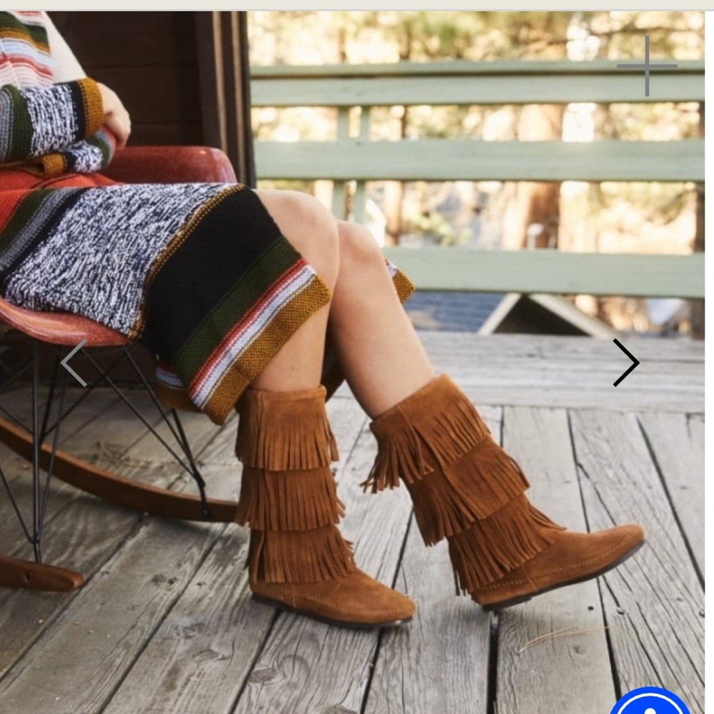 Minnetonka Fringe Suede Boots